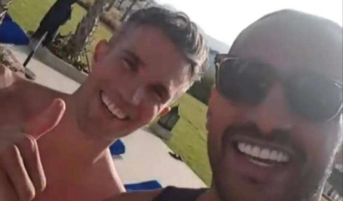 Van Persie ontmoette Badr Hari in Marokko: "Heel rustig en lief met zijn kinderen"