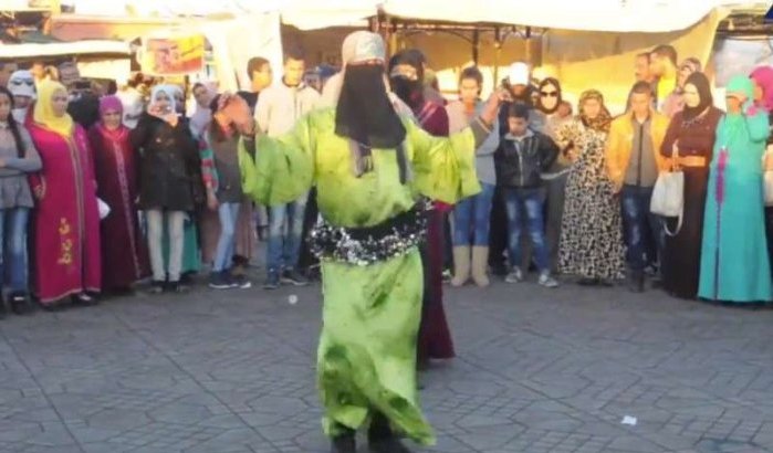 Laat je meeslepen met deze Marokkaanse buikdansers 