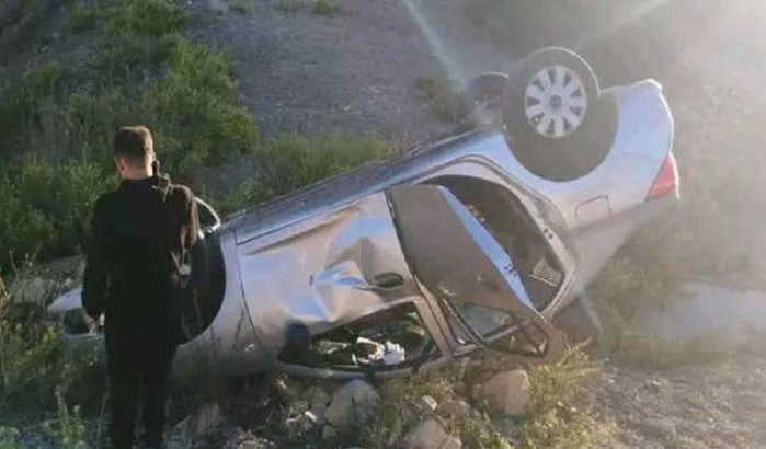 Auto slaat over de kop in Tetouan, meerdere gewonden