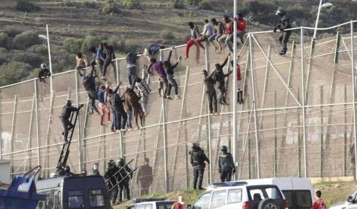 Marokkaanse agenten gewond, sommigen overleden, bij grens Melilla
