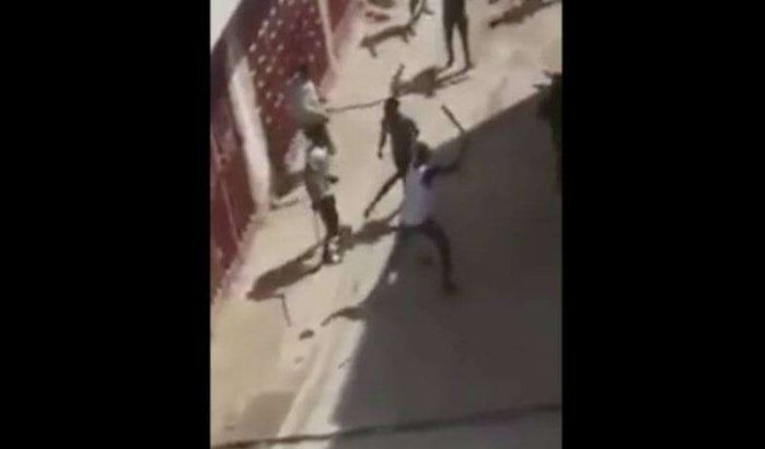 Gewelddadige rellen tussen migranten in Tanger (video)