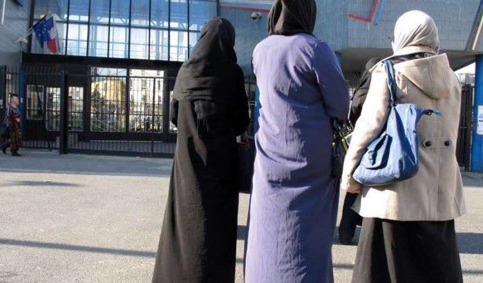 Belgische school verbiedt na hoofddoek ook lange rokken