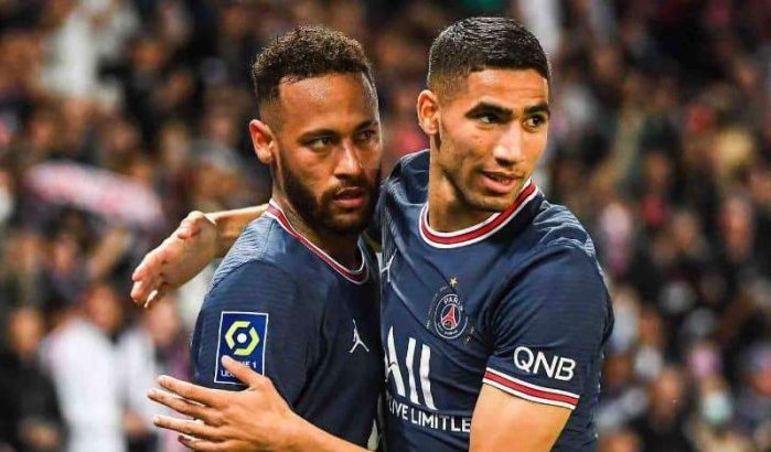 Neymars onderonsje met Achraf Hakimi tijdens training (video)