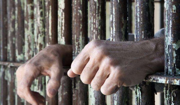 Gevangenis Fez ontkent vernedering en agressie terreurverdachte