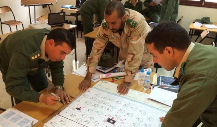 Marokkaanse militairen krijgen opleiding over verzamelen en analyseren informatie