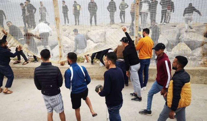 Alle minderjarige migranten zullen Sebta voor september verlaten