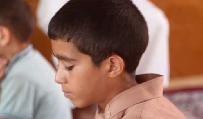 Maak kennis met Oussama, de “kleine imam” (video)