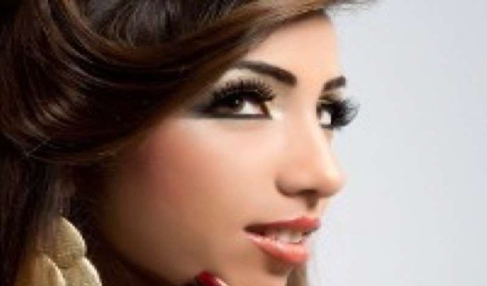 Dounia Batma zingt duo met Oum Kalthoum 