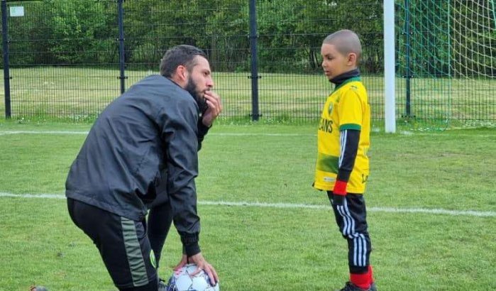 Ernstig zieke Naoufal (7) krijgt profcontract bij ADO Den Haag
