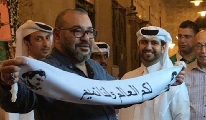 Koningshuis hekelt valse foto Koning Mohammed VI in Qatar (foto)