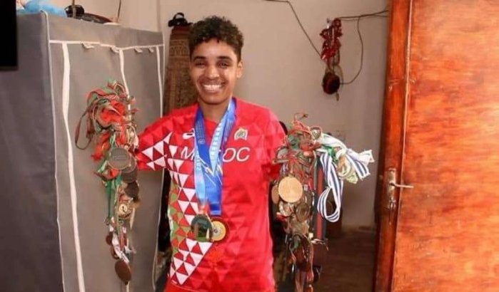 Marokkaanse atletiekkampioene nagenoeg dakloos (video)