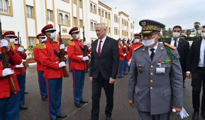 Marokko-Algerije: Marokkaans leger paraat voor oorlog