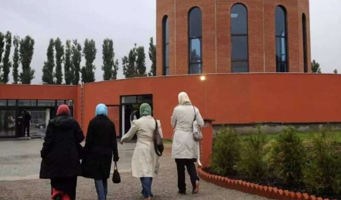 Oostenrijk vraagt aan EU om imams te registreren