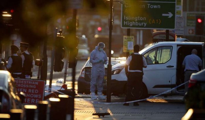 Dode en gewonden bij aanslag op moskee in Londen