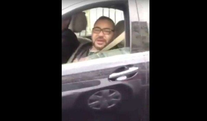 Mohammed VI 's avonds in populaire wijken Rabat gezien