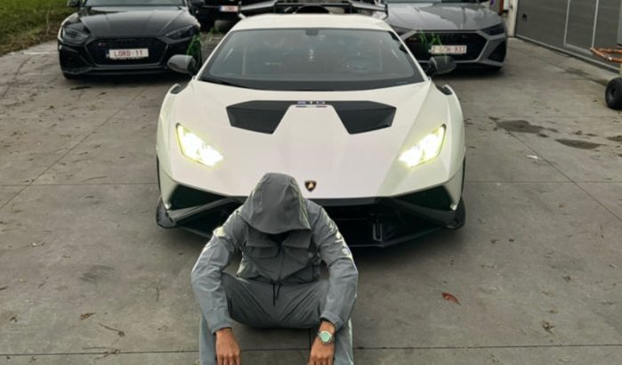 Influencer Adil "gofast" weer op straat in België
