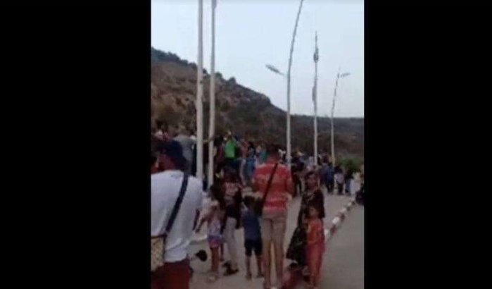 Marokkanen en Algerijnen vieren samen kwalificatie Algerije (video)