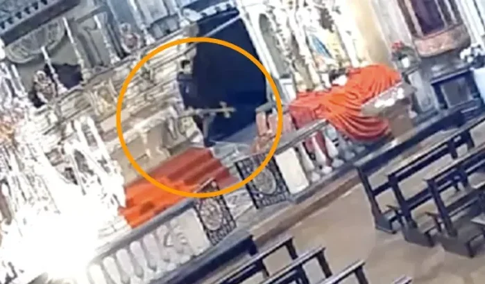Marokkaan die Palestijnse doden wilde wreken uit Italië gezet (video)