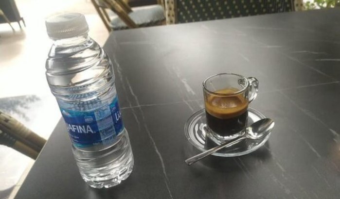 Gerechtsdeurwaarder ingeschakeld om kopje koffie in Marokko