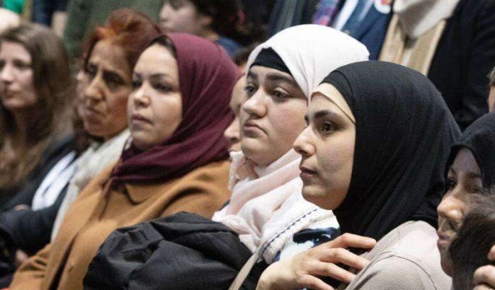 Canada: moslima's ontslagen om hoofddoek