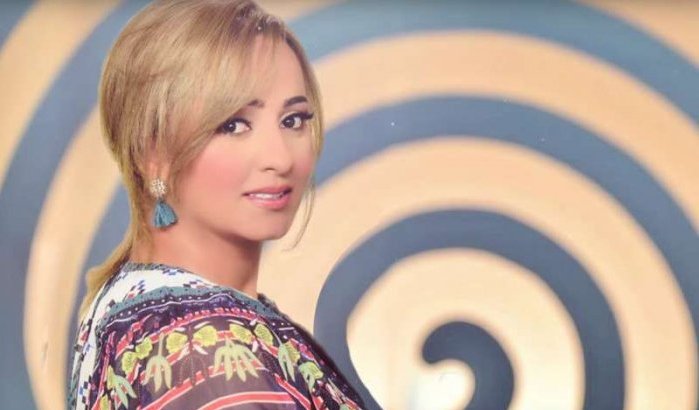 Zina Daoudia deelt nieuw raï-liedje « Sayidati »