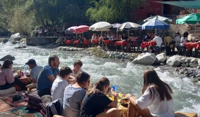 Hittegolf in Marokko: Ourika overspoeld door toeristen