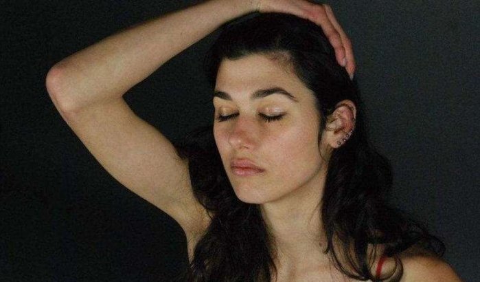 Marokkaan valt actrice aan en veroorzaakt chaos in Italie