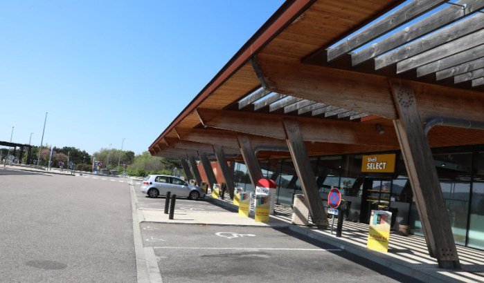 Marokkaanse op Franse snelweg vergeten, details