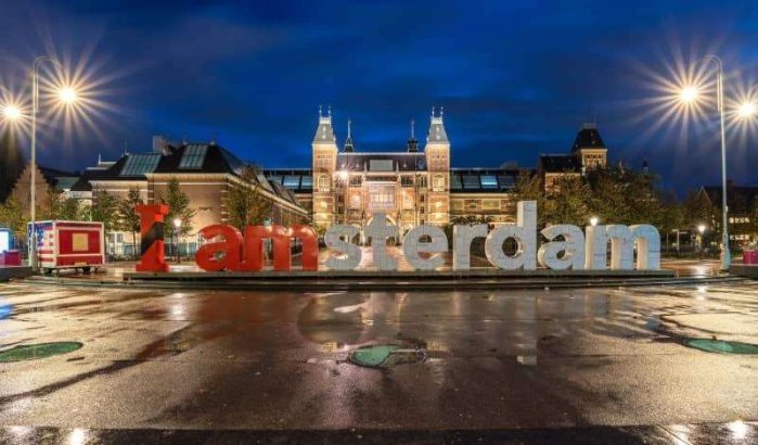 Achraf en Yassmine vertellen over hun band met Amsterdam