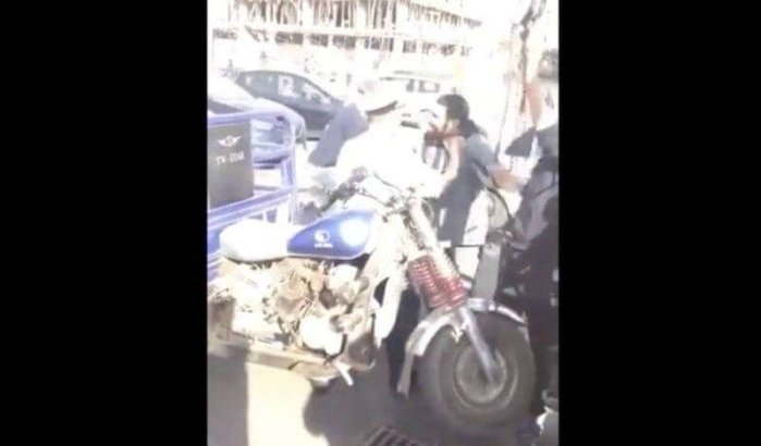 Marokko: agent die burger beledigde gestraft (video)