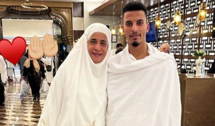 Azeddine Ounahi met moeder in Mekka (foto)