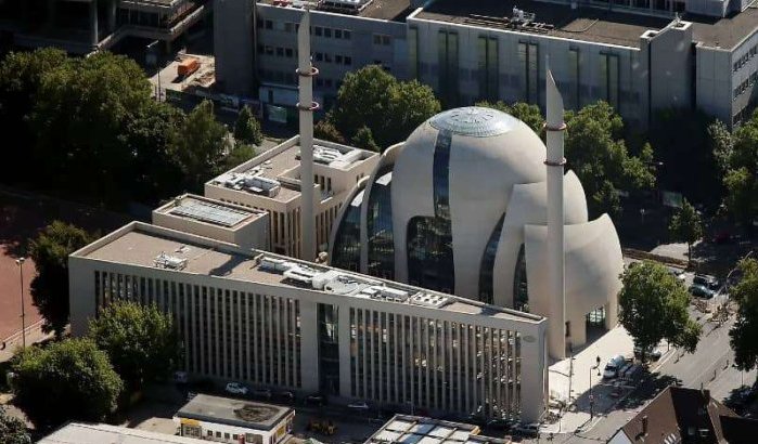 Keulen staat islamtische oproep tot gebed toe onder voorwaarden