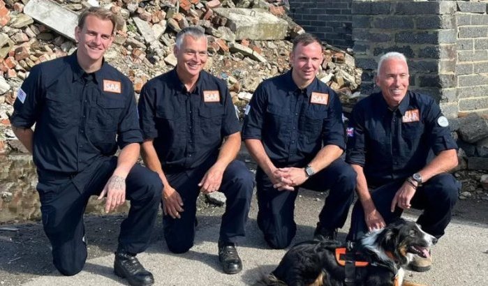 Britse brandweerlieden na aardbeving Marokko: "Spannend maar angstaanjagend"