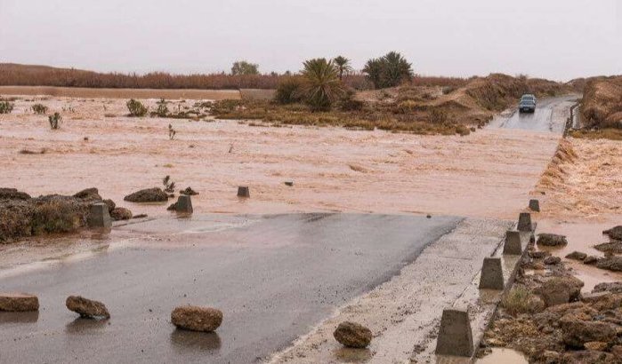 Auto ambtenaren door modderstroom gegrepen in Marrakech, twee doden