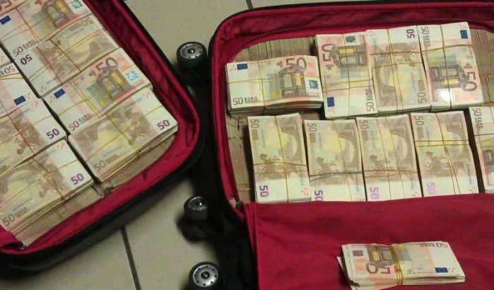 Marokkanen aangehouden met grote geldbedragen op luchthaven Brussel