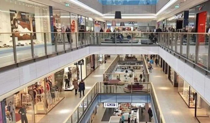 Nieuwe shoppingcenter op zeedijk Nador in project