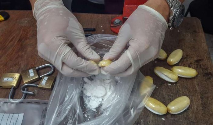 Man uit Sao Tomé met ruim kilo cocaïne in maag betrapt in Casablanca