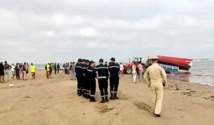 Moeder en drie kinderen meegesleurd door golven in Marokko
