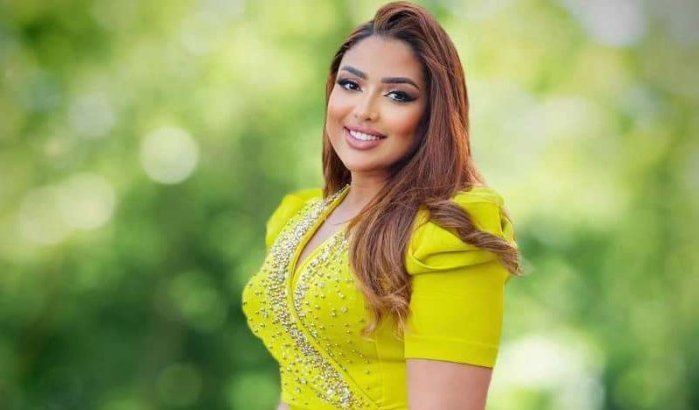 Zangeres Oumaima Baazia verrast met "nieuw gezicht"