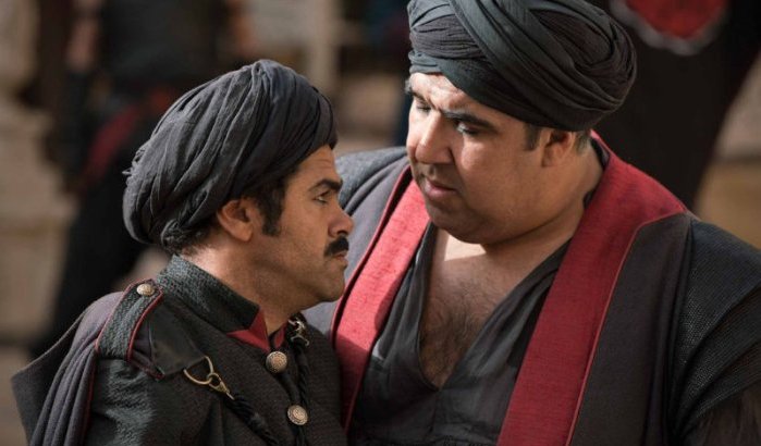 Krachtig gebaar Jamel Debbouze richting Wahid Bouzidi