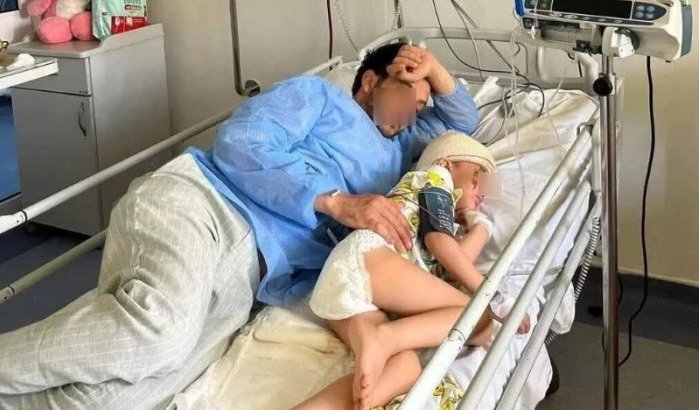 Ghita (4) naar Italië voor behandeling na aanrijding op Marokkaanse strand