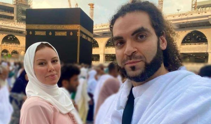 Adil El Arbi met vrouw op bedevaart in Mekka (video)