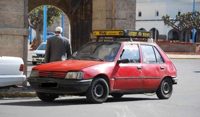 Overheid Marokko legt taxi's nieuwe meters op