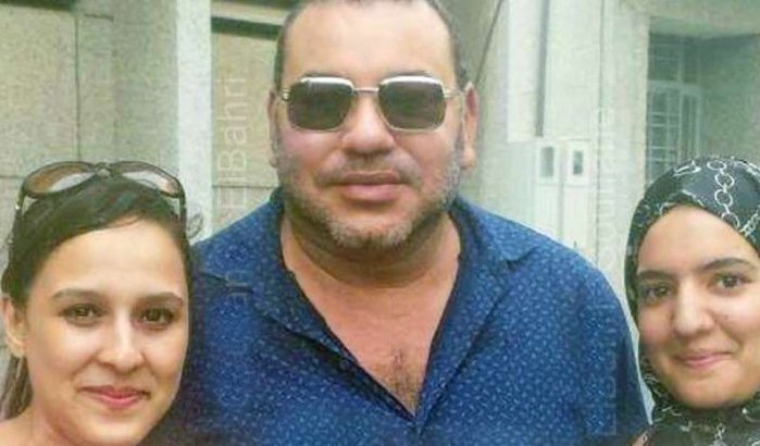 Mohammed VI ontmoet Marokkanen in Dakar