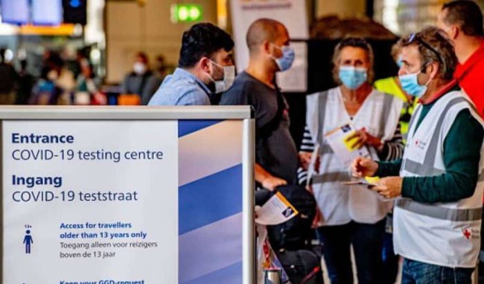 Schiphol: 9 passagiers wilden met valse coronatesten naar Marokko reizen