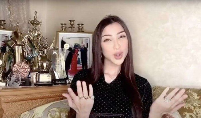 Dounia Batma maakt comeback (video)