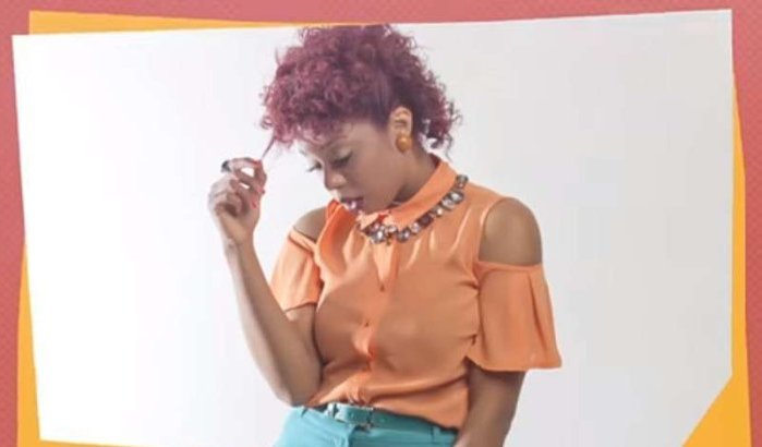 Khaoula Moujahid deelt nieuwe song "L'weekend"