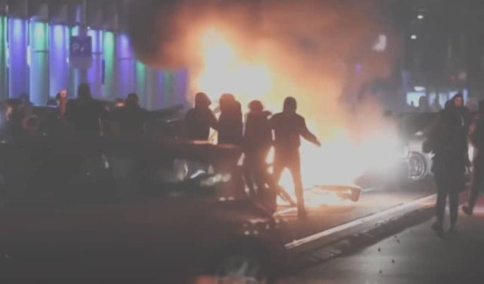 Ayman en Mohammed krijgen taakstraf voor oproep tot rellen in Nederland