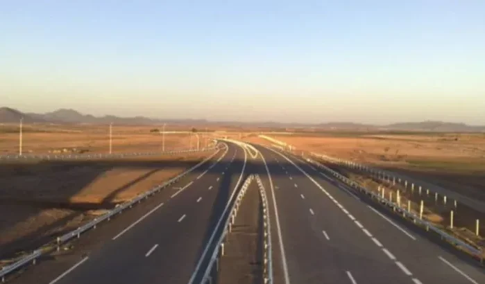 Marokko bouwt nieuwe snelweg van 420 km, maar tegen welke prijs?