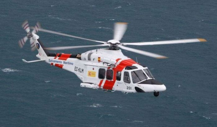 Zwangere Marokkaanse met helikopter van veerboot geëvacueerd